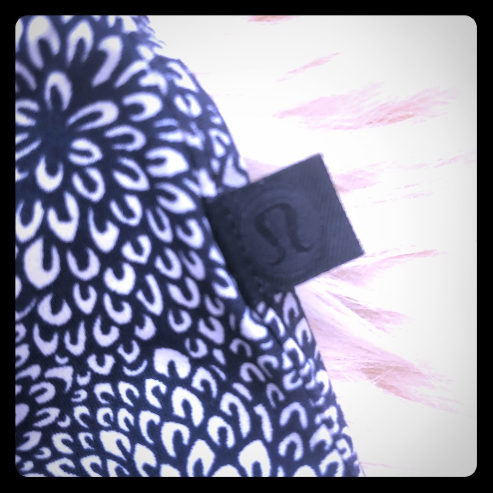 Lululemon short Sleeve shirt